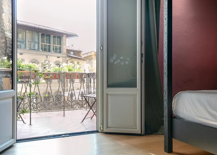 Tornabuoni Place 4*