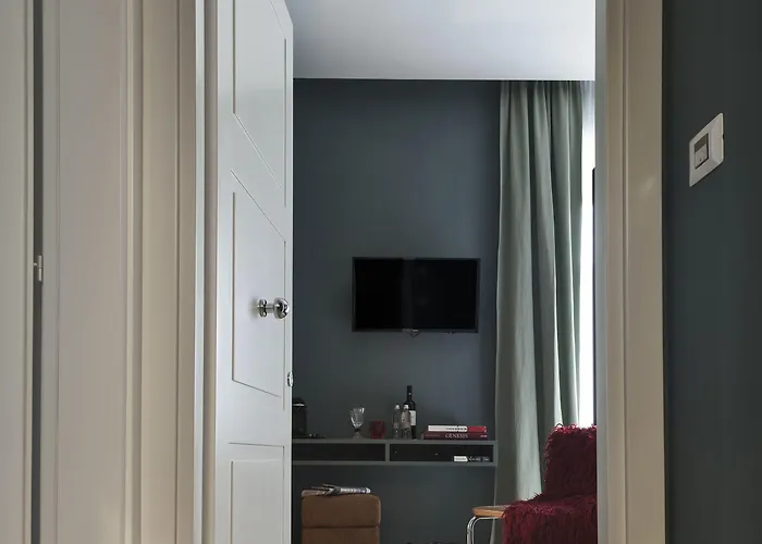 Tornabuoni Place 4*