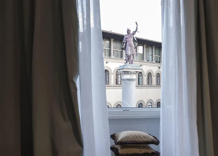 Tornabuoni Place 4*