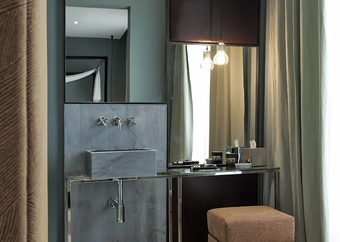 Konukevi Tornabuoni Place 4*