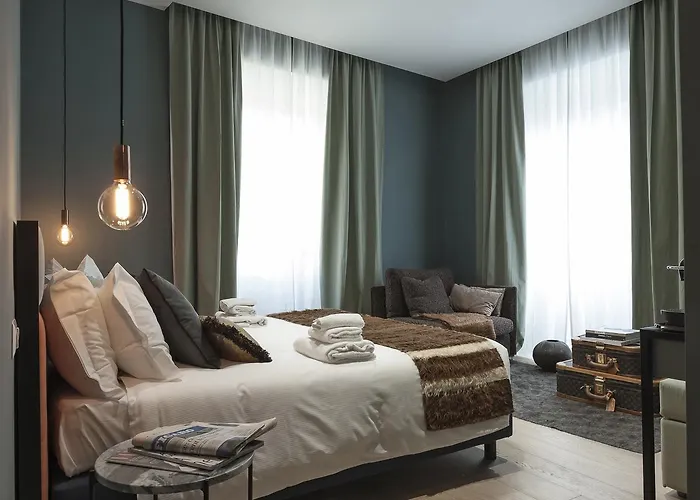 Konukevi Tornabuoni Place 4*