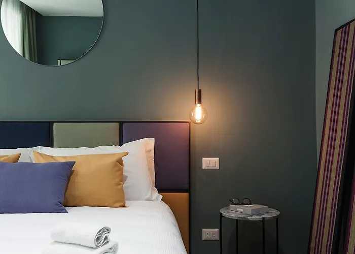 Tornabuoni Place 4* Floransa