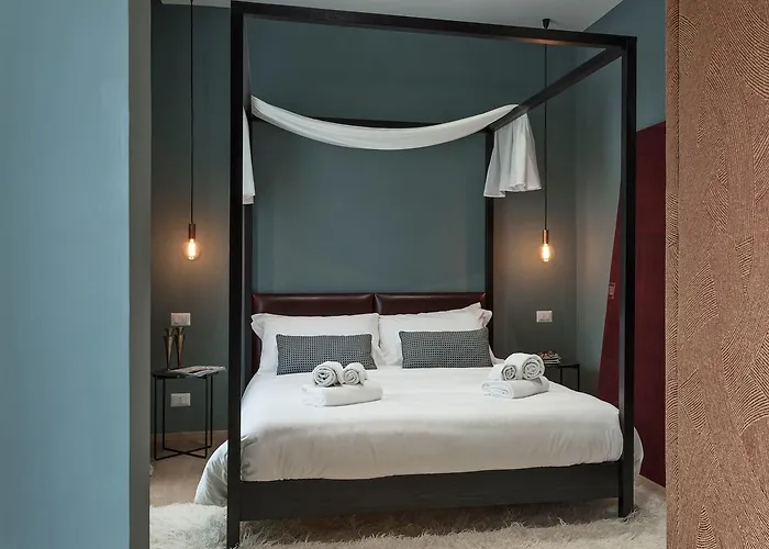 Tornabuoni Place 4* Floransa