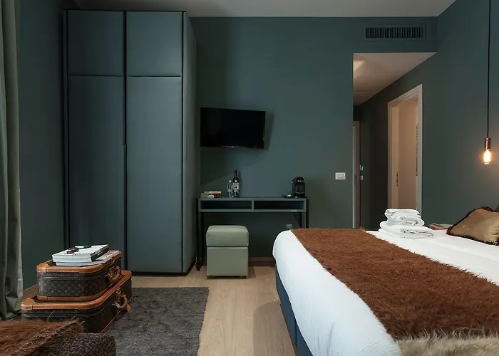 Konukevi Tornabuoni Place 4*