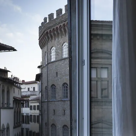Tornabuoni Place 4* Floransa
