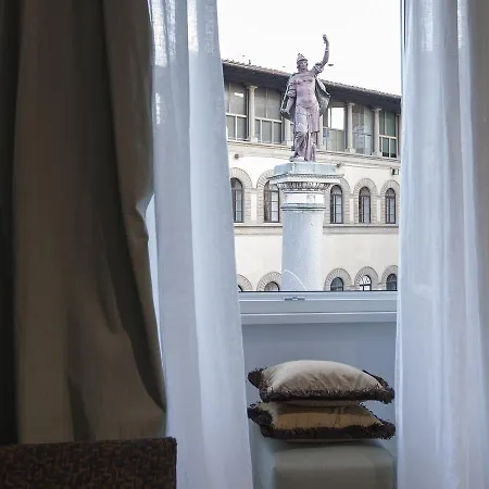 Tornabuoni Place 4* Floransa