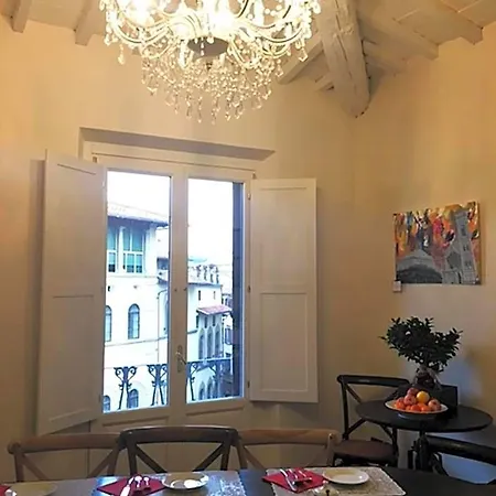 Tornabuoni Place 4* Florence
