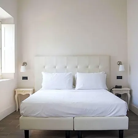 Tornabuoni Place Guest house 4*