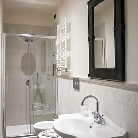 Tornabuoni Place 4* Florence