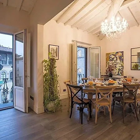 Tornabuoni Place 4*