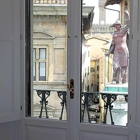 Tornabuoni Place 4* Florence