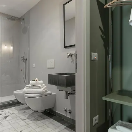 Tornabuoni Place 4* Florence