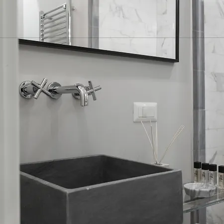 Tornabuoni Place 4* Florence